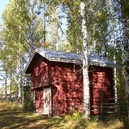 Vanha-paelsilae Lakeside Farm *