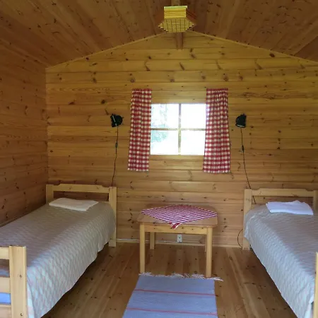 Vanha-paelsilae Lakeside Farm Bed & Breakfast