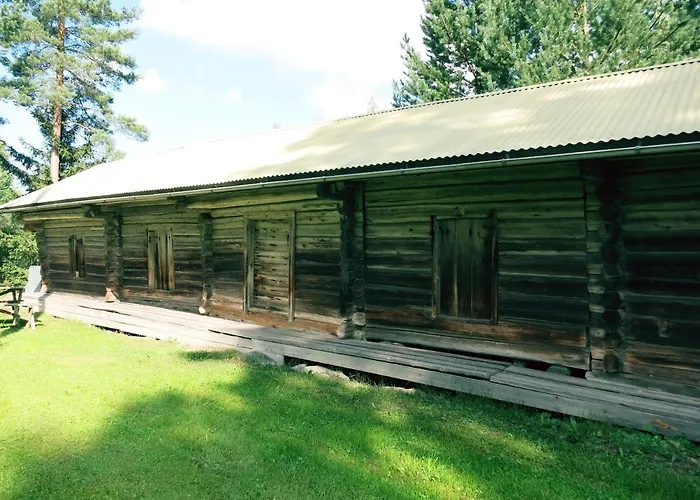 Vanha-paelsilae Lakeside Farm